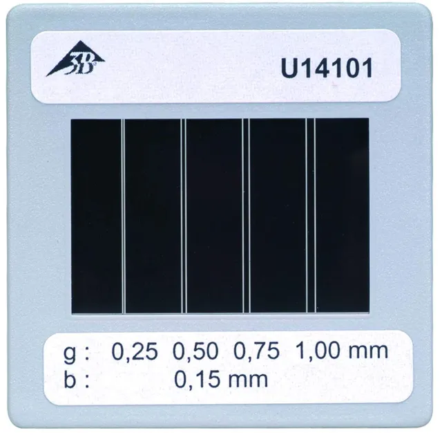 3b-scientific-u14101-membran-mit-4-doppelschlitzen-optik-zubeh-r-50x50-mm image 1
